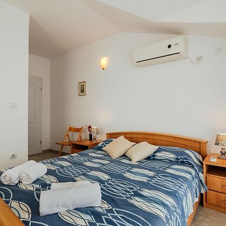 Holiday Home Amanda Hollick Kotor Exterior foto