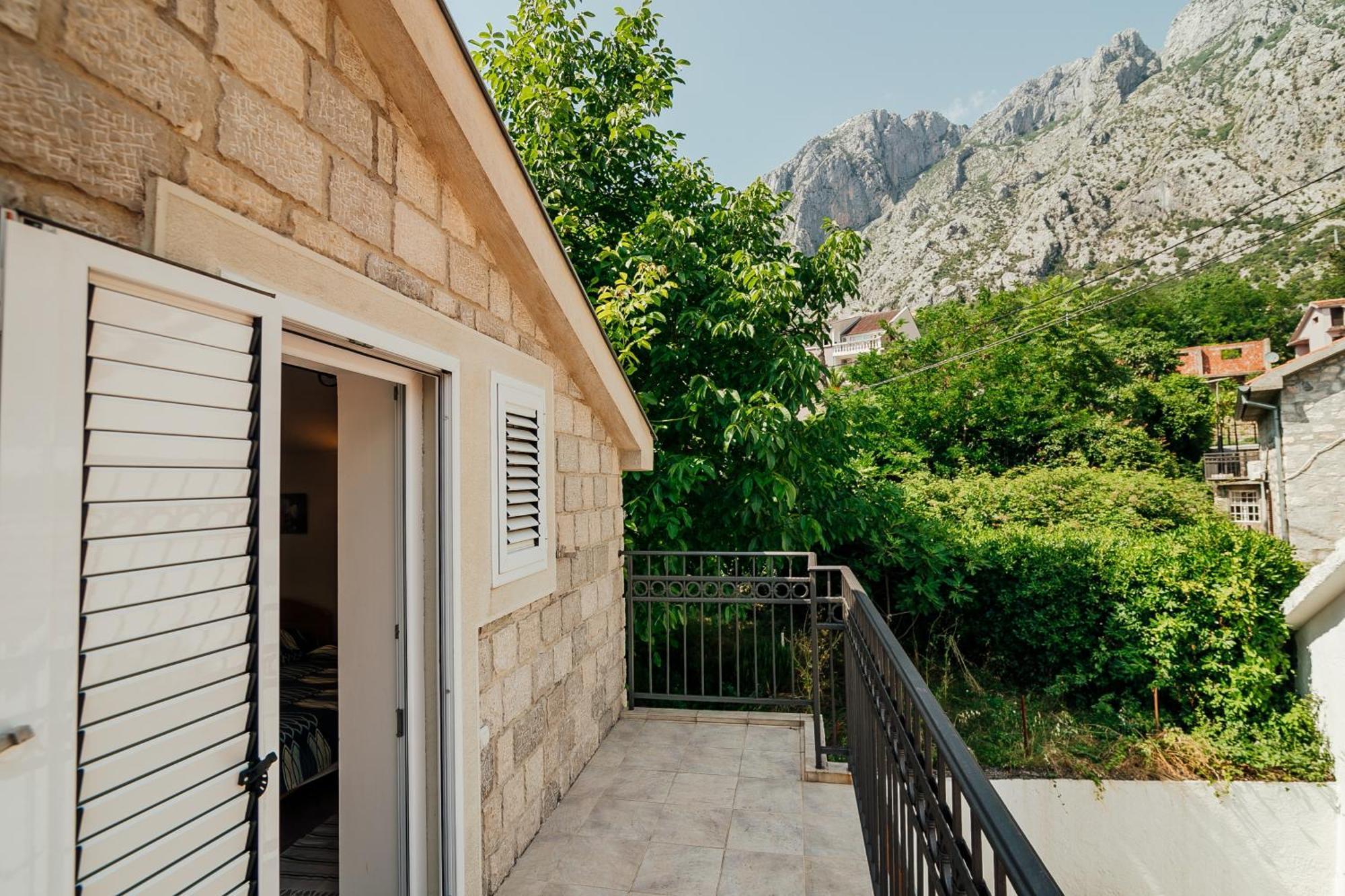 Holiday Home Amanda Hollick Kotor Exterior foto